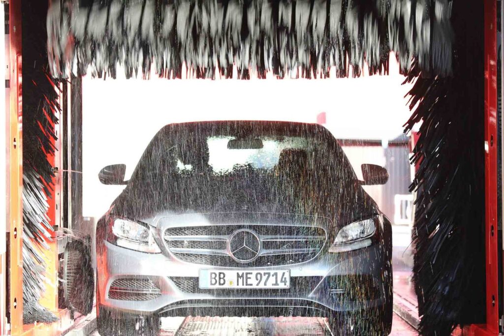 car-driving-vehicle-auto-tire-bumper-619631-pxhere.com